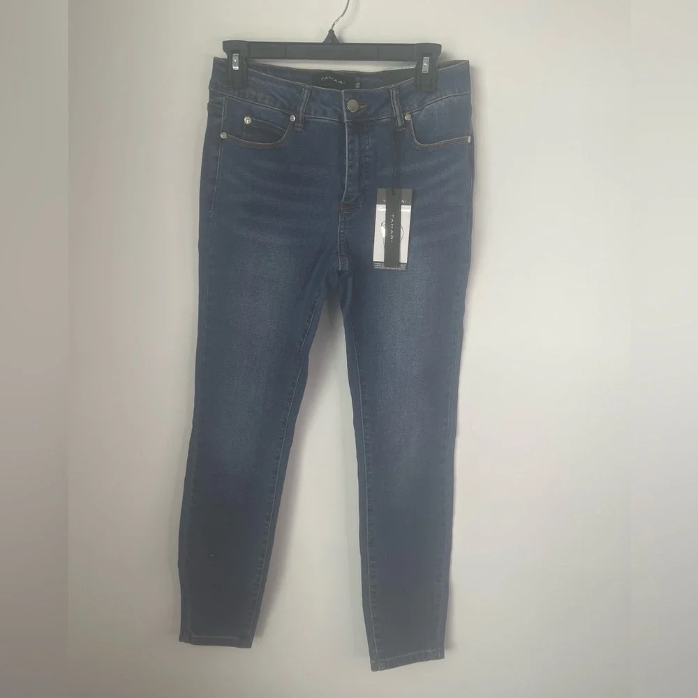 NWT Tahari Blue Skinny Jeans with Stretch and Tapered Leg - Picture 1 of 11